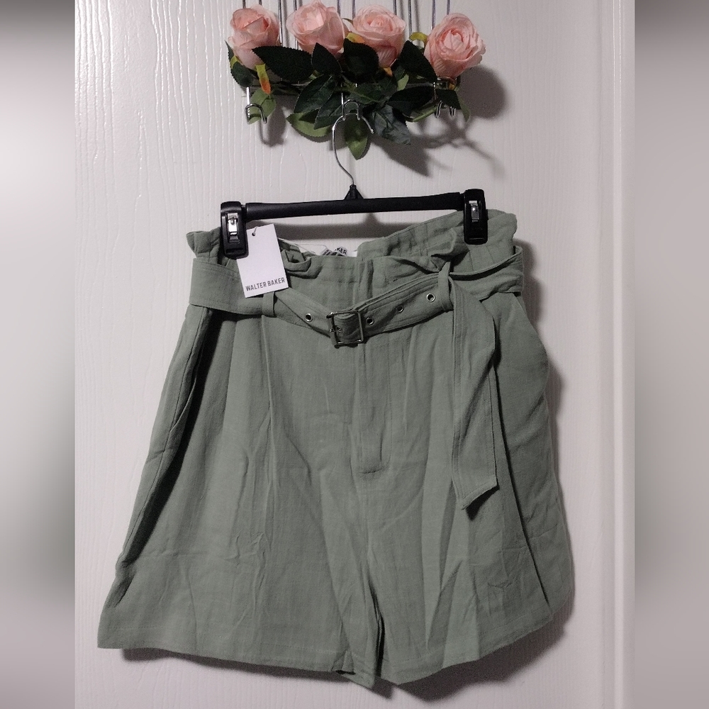 Walter Baker green shorts with belt and pockets